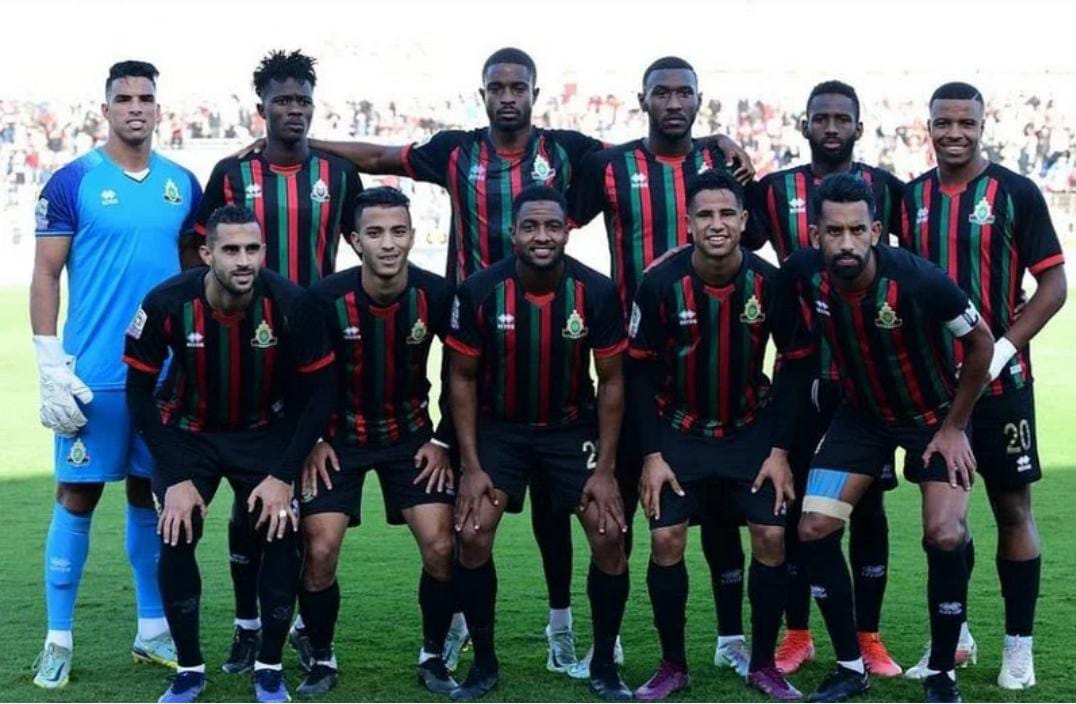 الجيش يدك شباك الوداد وينفرد بالصدارة