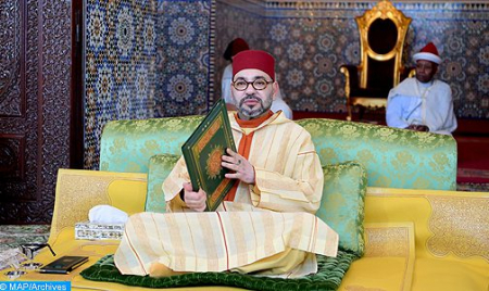 أمير المؤمنين يترأس الدرس الخامس من سلسلة الدروس الحسنية الرمضانية