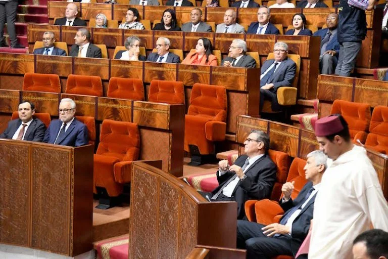 “المُوسْ وصل للعظم” .. المعارضة تحذر من وصول سعر اللحم إلى 120 درهما