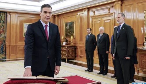 بيدرو سانشيز يؤدي اليمين أمام العاهل الإسباني فيليبي السادس