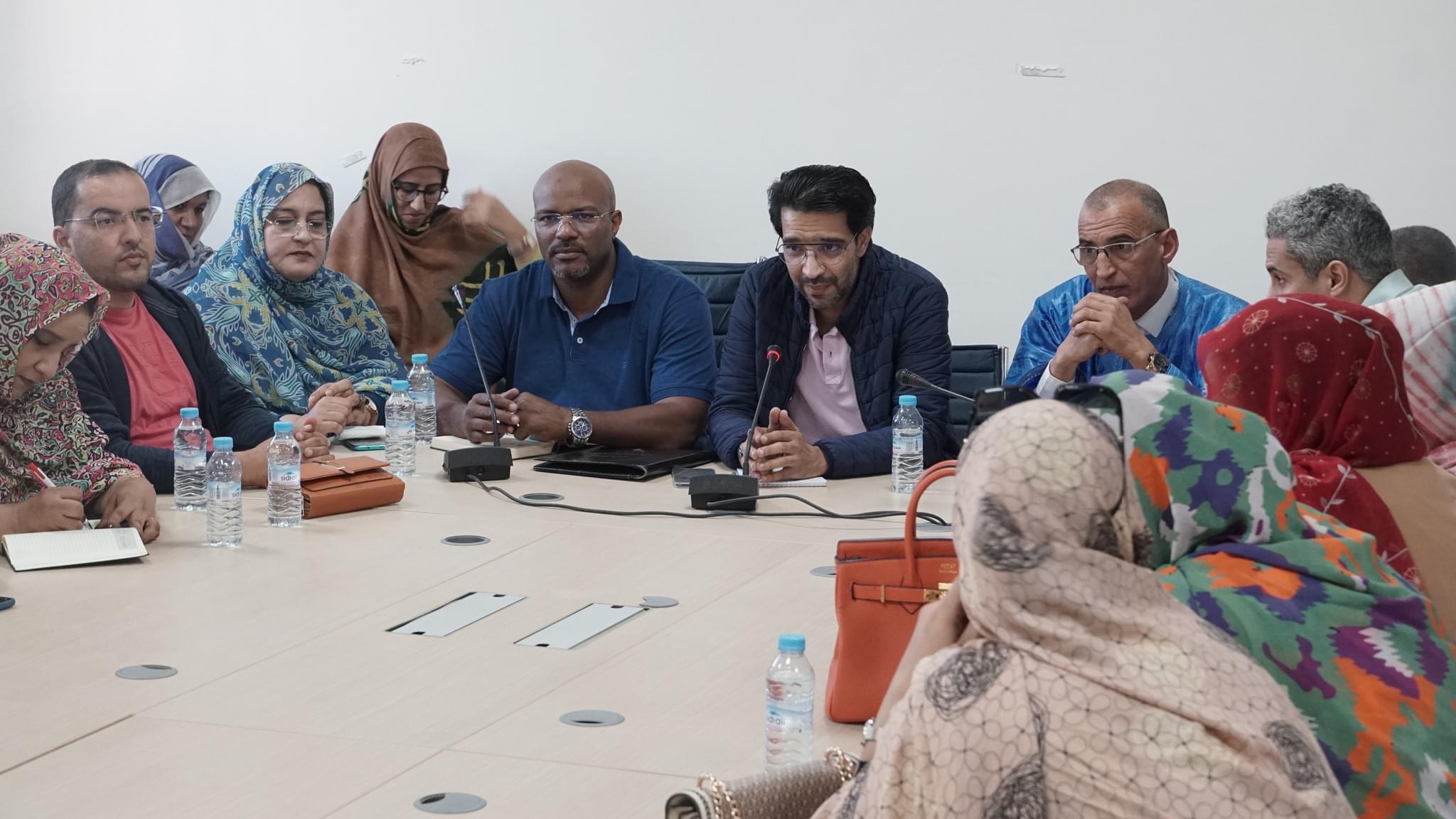 منظمة المرأة التجمعية بجهة العيون الساقية الحمراء لحزب التجمع الوطني للأحرار تعقد لقاءا تواصليا بالعيون