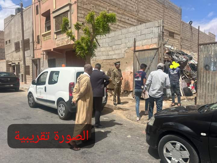 مصالح جماعة العيون تداهم بائع حليب ، و الاخير يلوذ بالفرار