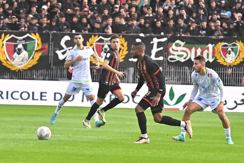 كأس العرش لكرة القدم.. بلوغ المباراة النهائية طموح مشترك بين فرق الجيش الملكي والمغرب الفاسي، والرجاء الرياضي ومولودية وجدة