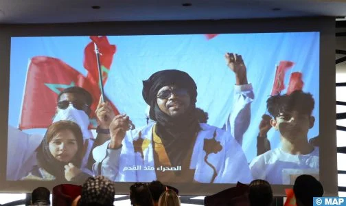 الدارالبيضاء.. تقديم أغنية “مالك القلوب”، الملحمة الغنائية الحسانية التي تحتفي بعيد الشباب المجيد<span class="label label-info" style="box-sizing: initial; background-color: rgb(58, 135, 173); padding: 1px 4px 2px; border-radius: 3px; font-size: 11.844px; line-height: 14px; color: rgb(255, 255, 255); text-shadow: rgba(0, 0, 0, 0.25) 0px -1px 0px; white-space: nowrap; vertical-align: baseline; font-family: "Times New Roman";"></span>