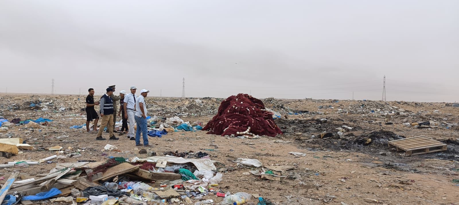 حملة كبرى لحجز شباك السويلكة بالعيون: خطوة حازمة لتنظيم الصيد البحري