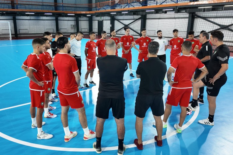 كرة القدم داخل القاعة.. الدكيك يستدعي 18 لاعبا لمواجهة منتخب لاتفيا وديا يومي 13 و 15 دجنبر الجاري