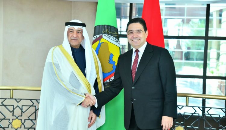 ناصر بوريطة يستقبل الأمين العام لمجلس التعاون لدول الخليج العربية