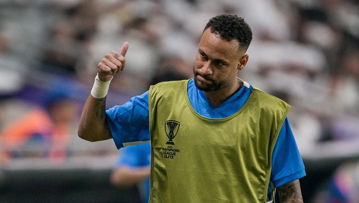 نيمار يغادر الهلال رسميا ويعود إلى سانتوس البرازيلي
