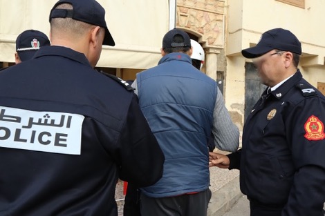 وجدة.. اعتقال إطار في العدل والإحسان متورط في شبكة لتزوير وثائق للهجرة السرية